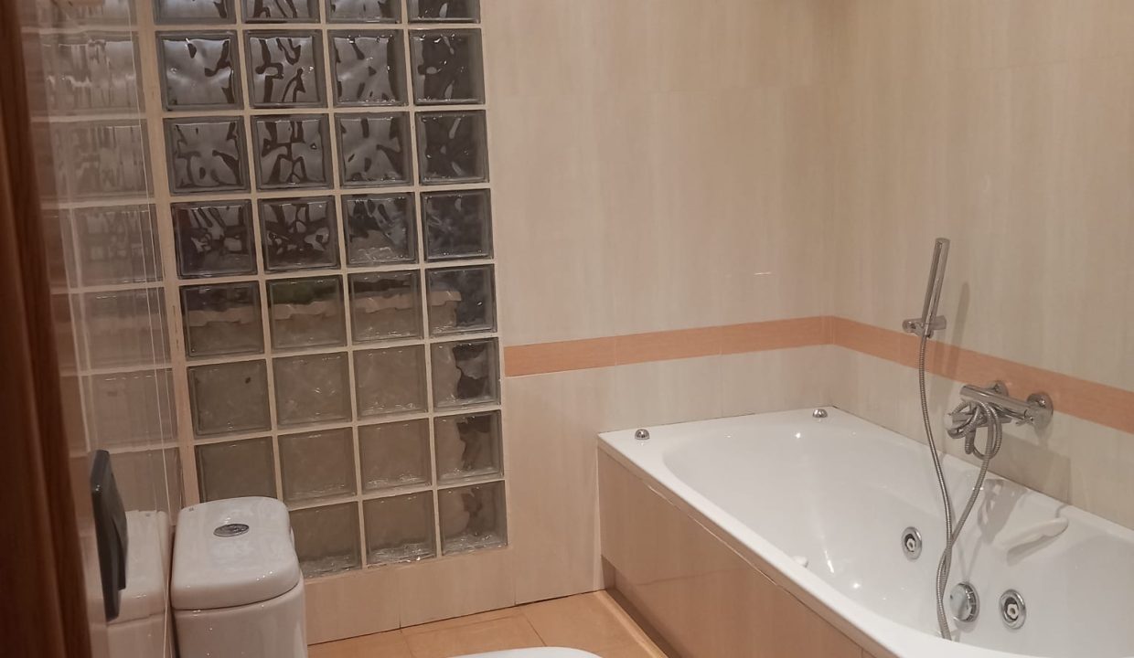 01edd8d0-d902-40c0-a5ce-f2af7d2e3b29