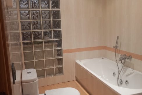 01edd8d0-d902-40c0-a5ce-f2af7d2e3b29