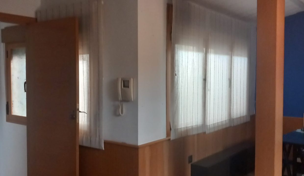 8b514ada-5958-48b2-b789-63ad43afc928